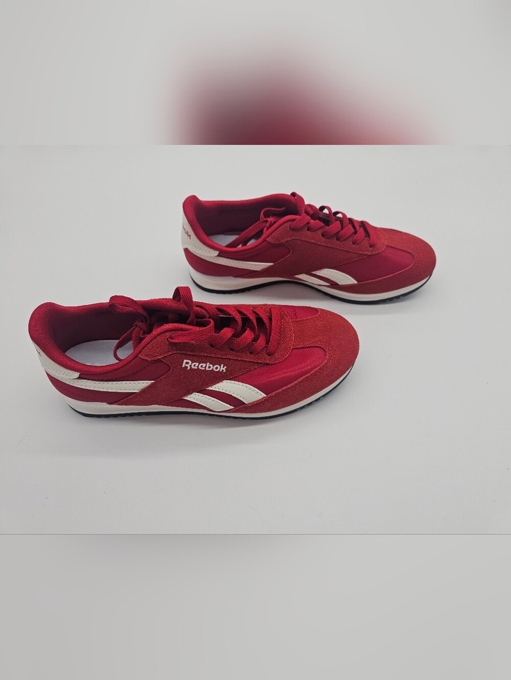 Reebok Classic Red & White Sneakers Sz 8 - Picture 2 of 7